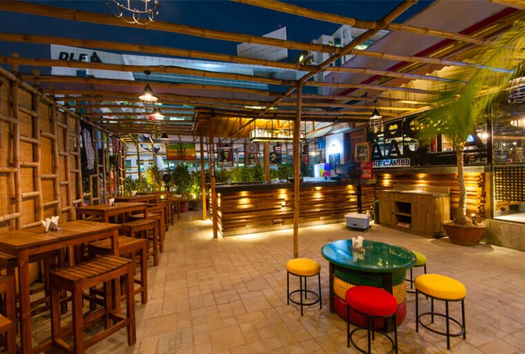 The Best Gurgaon Bars & Restaurants With Live Music!