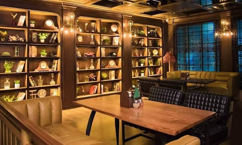 Go Back To The Golden Era With Gurgaon's All-New Distillery!
