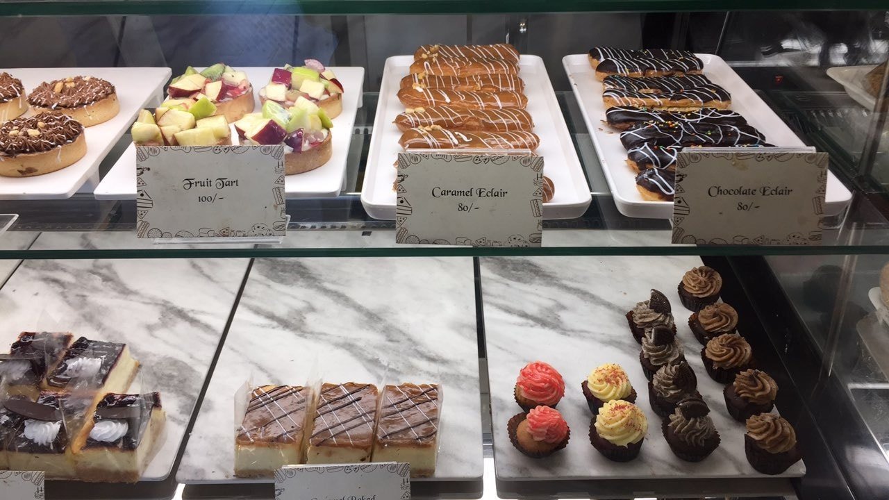 karachi bakery central plaza mall gurgaon