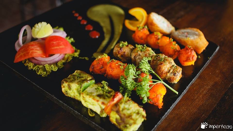 cheapest-buffet-in-gurgaon imperfecto-buffet-cyber-hub-gurgaon