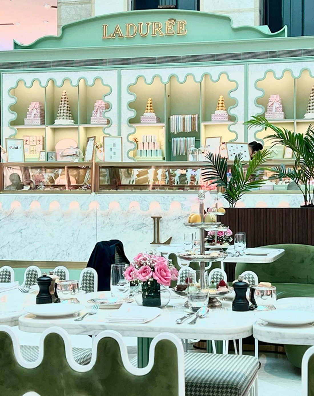 Ladurée Ambience Mall Gurugram Ladurée