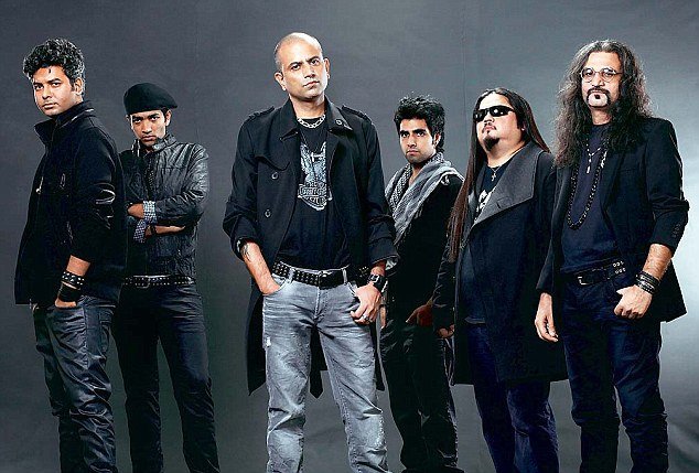 parikrama-band