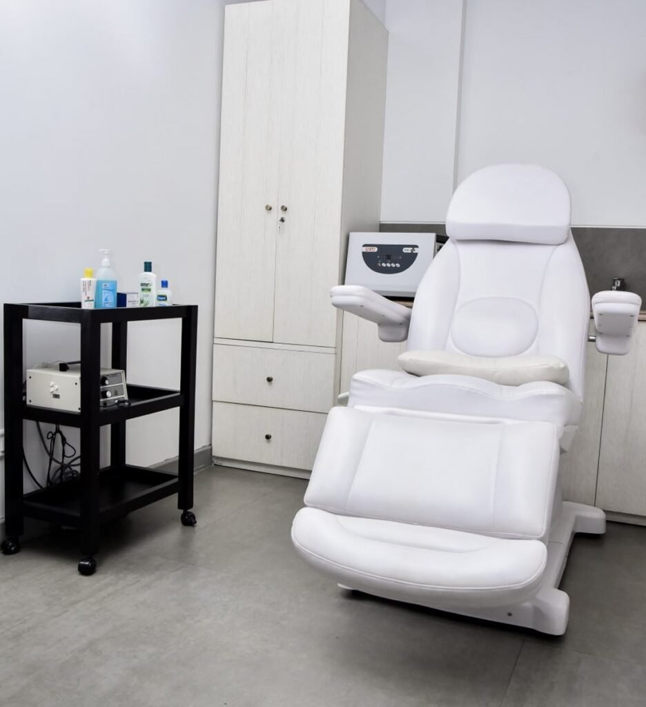 aayna clinic gurgaon
