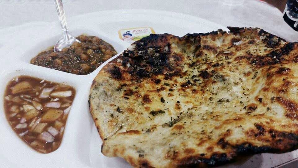 best-amritsari-kulcha-in-gurgaon best-amritsari-naan-in-gurgaon