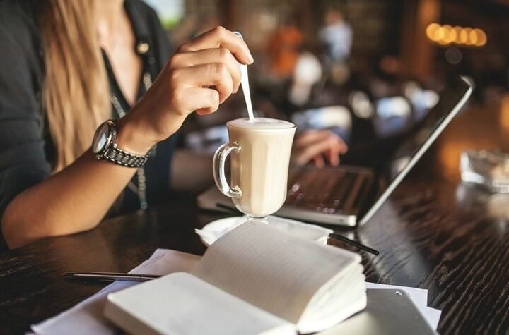 The Best Cafe to Work From in Gurgaon! Free Wi-Fi, Charging Spots, Coffee & More!