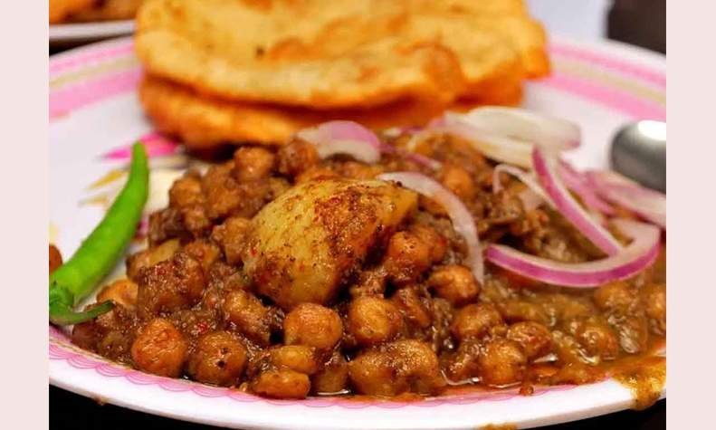 Chhole Bhature, Anyone? Best Places to Eat Chhole Bhature in Gurgaon
