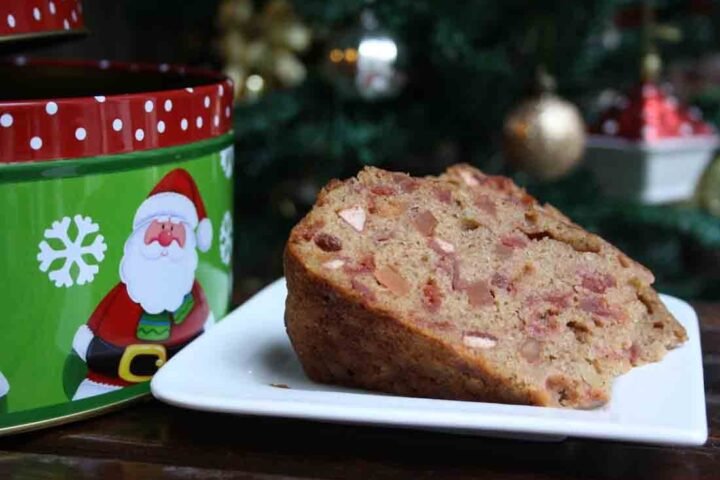 Where To Buy Christmas Cakes & More In Gurgaon