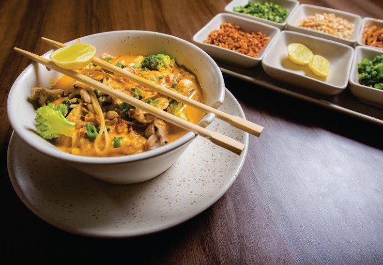 best khao suey the kylin express gurgaon