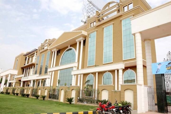 Why Pay Tuition? Here Are The 10 Best Public Schools In Gurgaon!