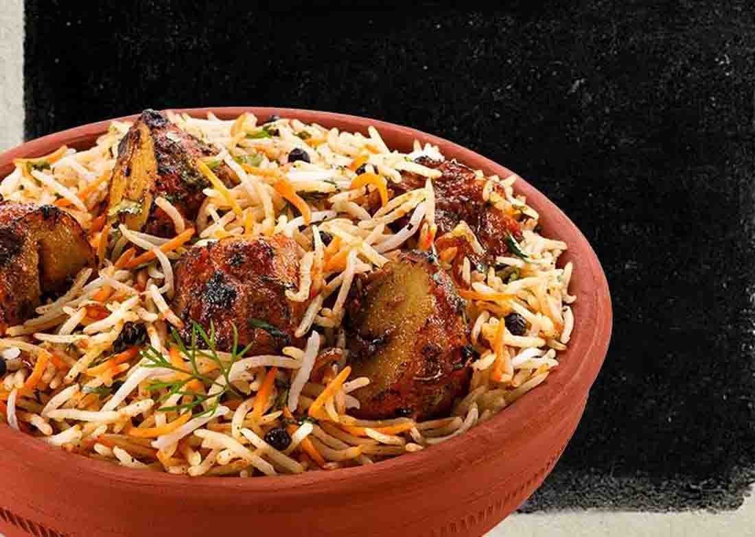 15 Variants of Mouth-Watering Dum Biryani At This Place in Gurgaon