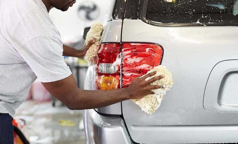 best car cleaning services gurgaon divine-carz-spa-gurgaon