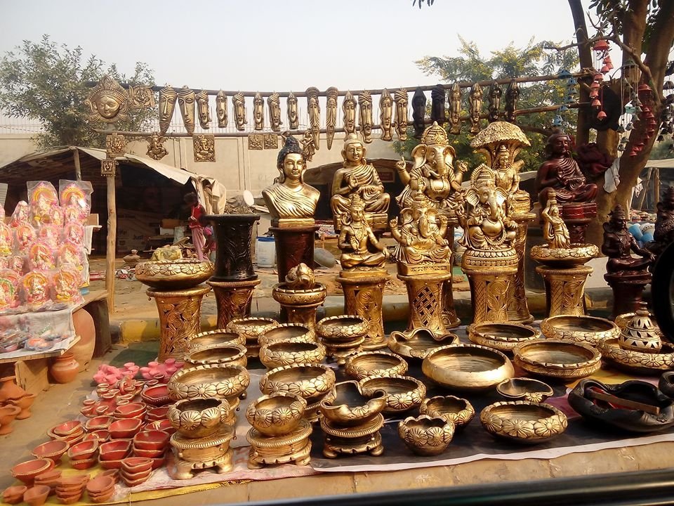 diwali shopping sector 56 gurugram
