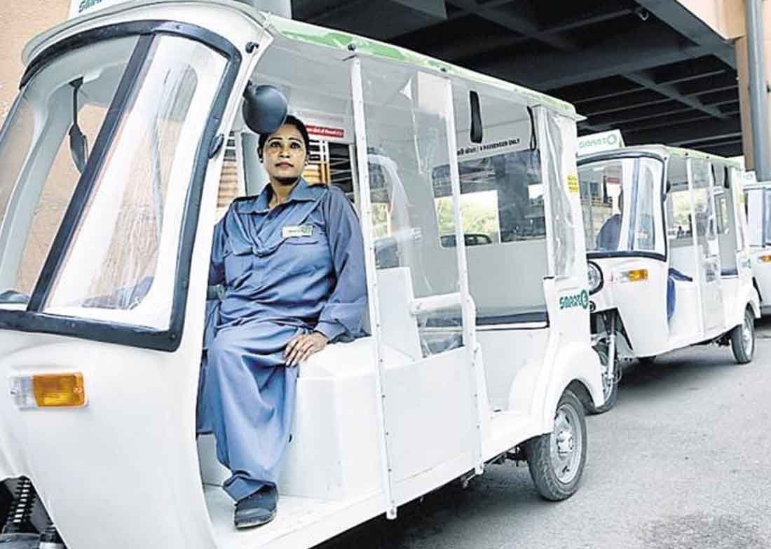 1000 Smart E-Rickshaws Launched In Gurgaon, In Partnership with Delhi Metro