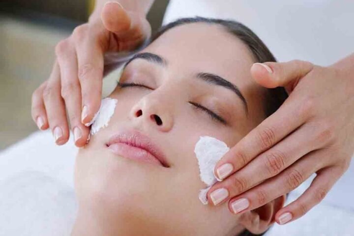 Pamper yourself At Home With Premium Salon Services From Elle Salon!