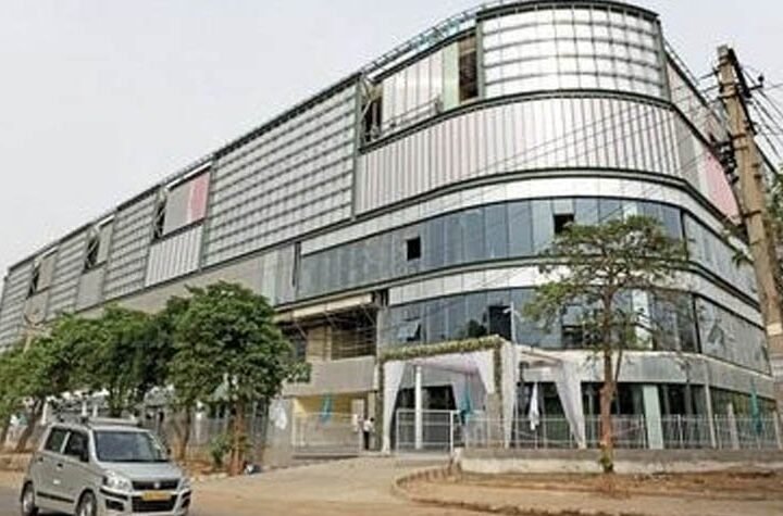 Gurgaon Gets Its First Multi-level Car Parking!