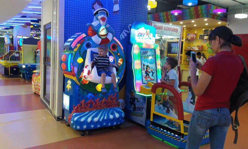 best-kids-birthday-party-places-gurgaon funky-island-gurgaon