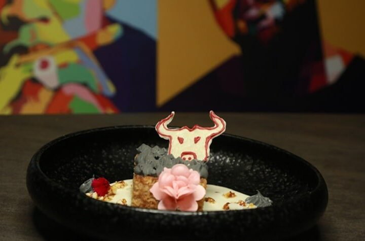 This New Restro Bar Is All About Crazy Hip-Hop Scene & A Quirky Sustainable Menu! & You Have To Check It Out