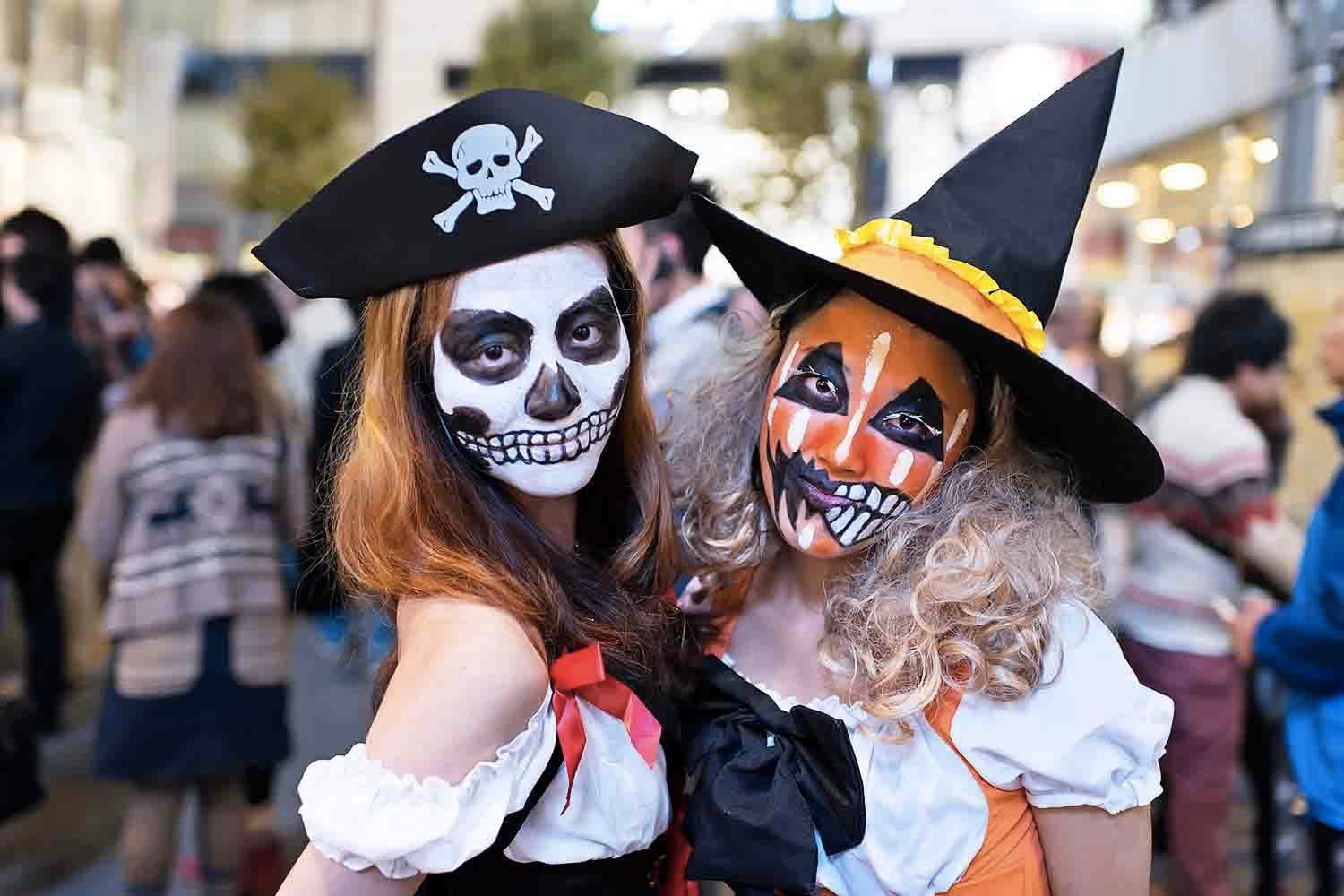 halloween-outfit-stores-gurgaon halloween-costumes-shopping-gurgaon