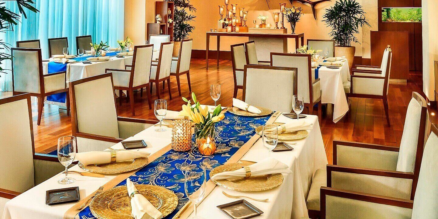 Best-Restaurants-in-Gurgaon amaranta-oberoi-hotels-gurgaon-we-are-gurgaon