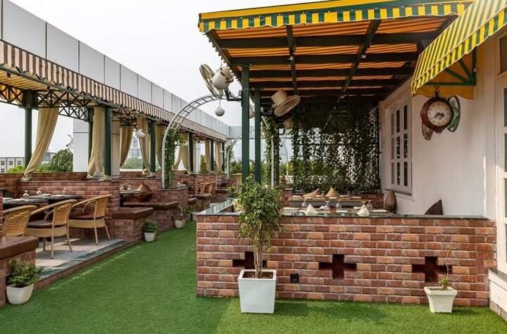 Visit Jimemsaab for an Ultra Charming Evening