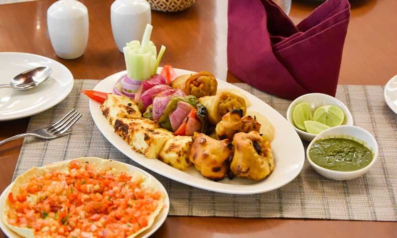 karavaan restaurant gurgaon