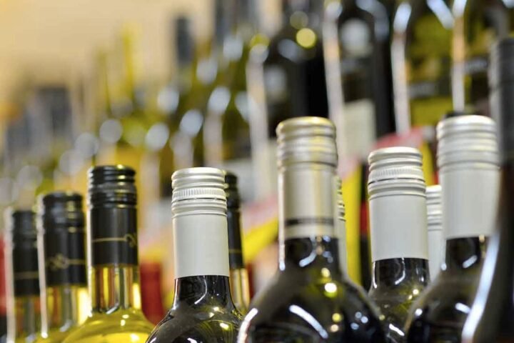 Liquor Stores In Gurgaon That Will Deliver Alcohol To Your Home