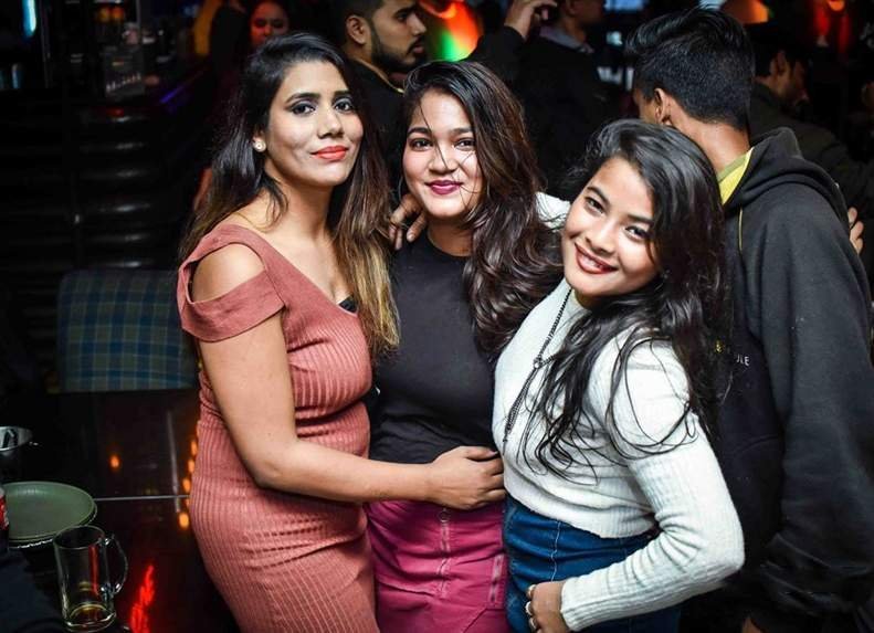 best christmas eve parties gurgaon lit-xmas-eve-molecule-gurgaon