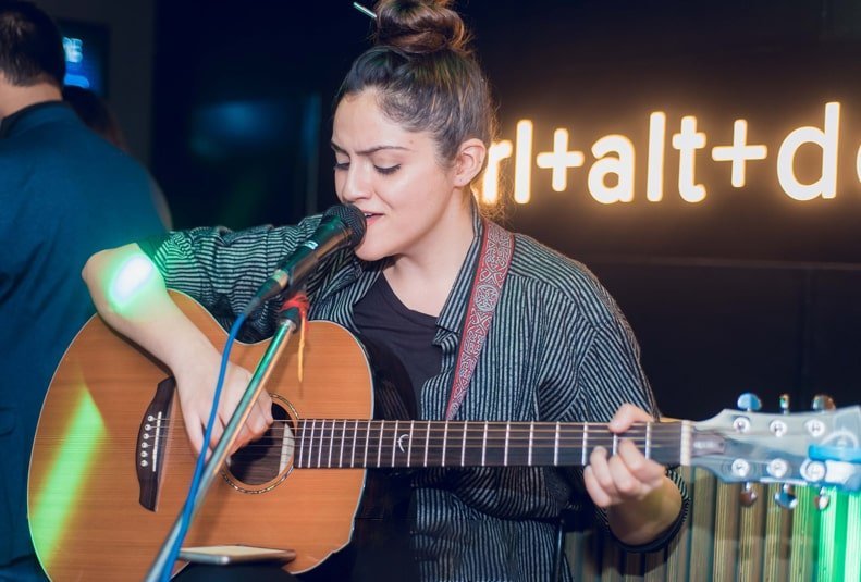 live music cad tech bar gurgaon