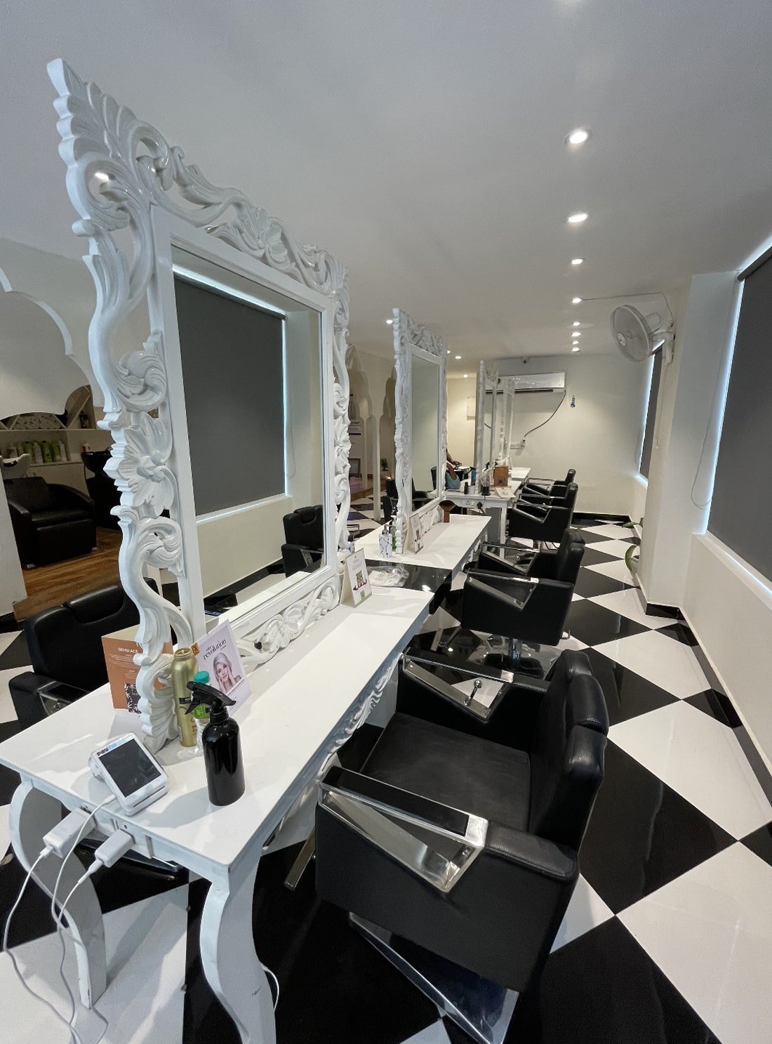lyana-salon-dlf-phase-3-gurgaon lyana-salon-gurugram