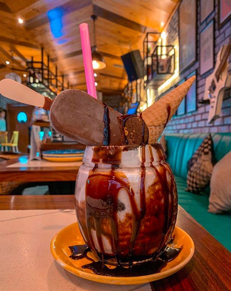magnum upside down shake ampm cafe bar gurgaon
