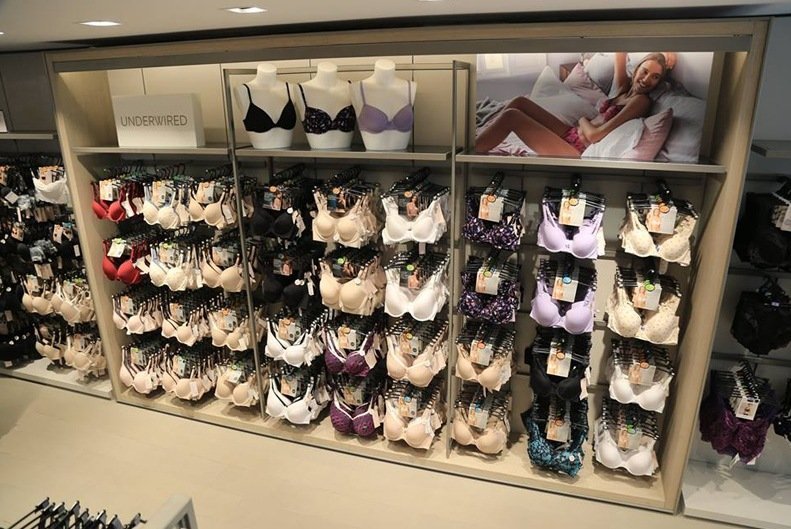 marks-spencers-cyber-hub-gurgaon