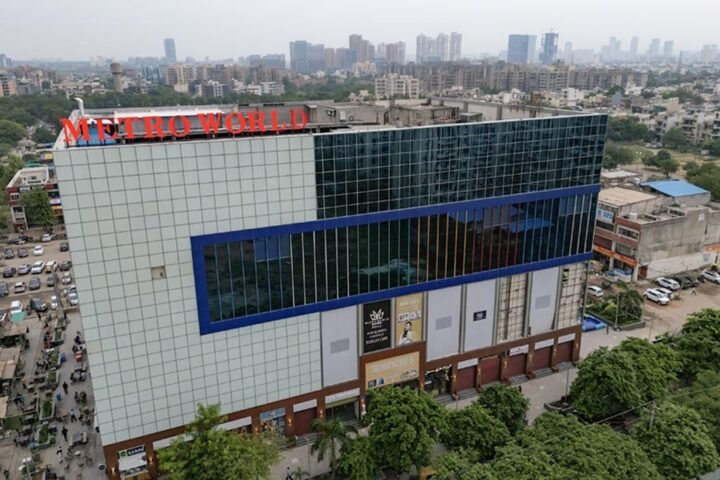 Unlocking A Lavish Spot With Food, Gaming Zone, and Nail Studio, Now in Gurugram!