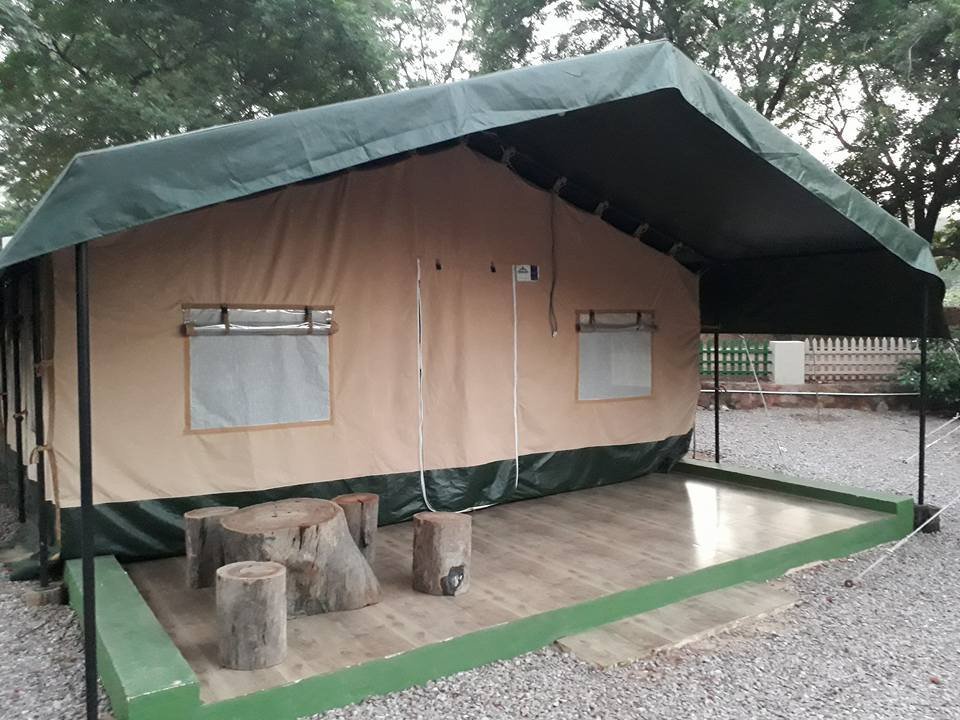 nature camp bhondsi