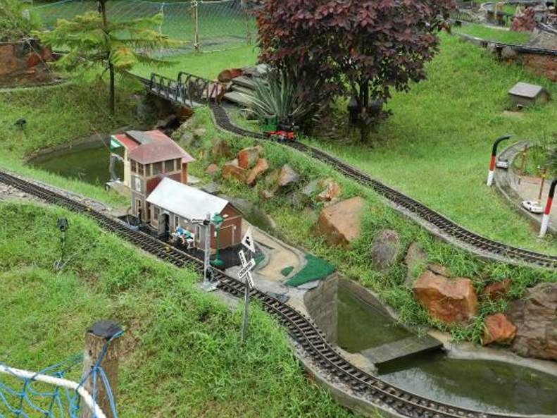 neverenuf garden railway gurgaon neverenuf-garden-railway-gurgaon