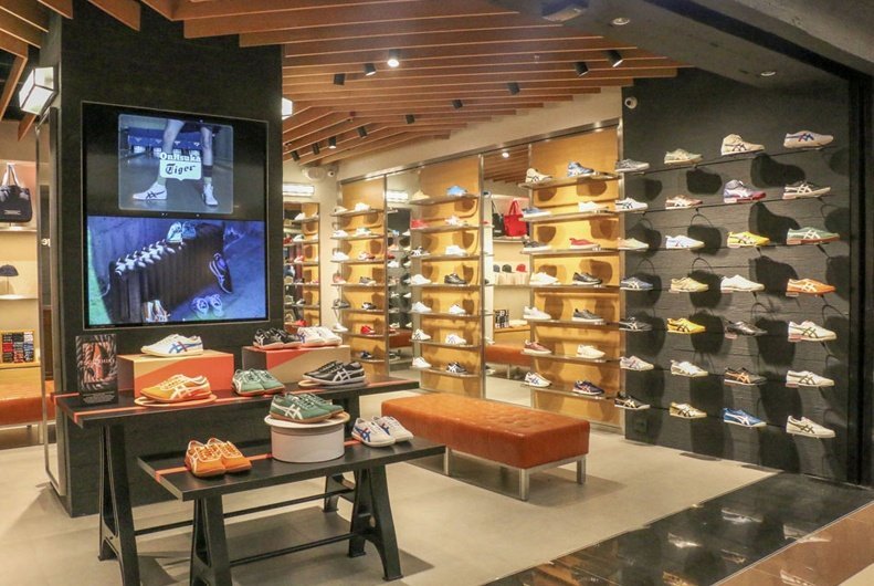 onitsuka-tiger-ambience-mall-gurgaon