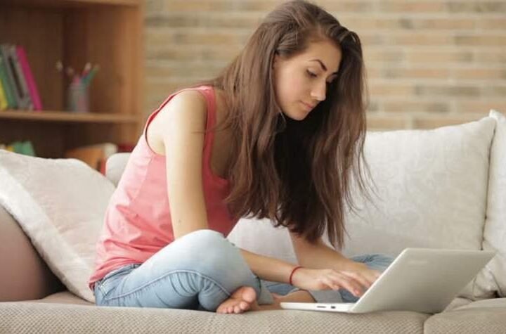 Here are 13 fun online activities you can do to spice up your boring weekend!