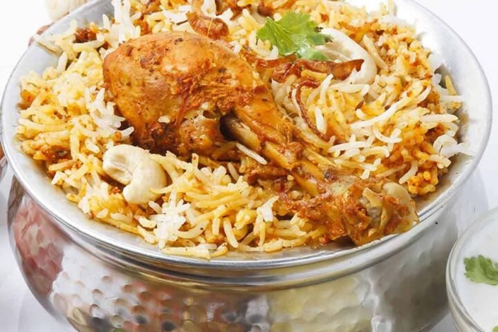Hyderabad's Biryani Legend, Paradise Restaurant Gurgaon!