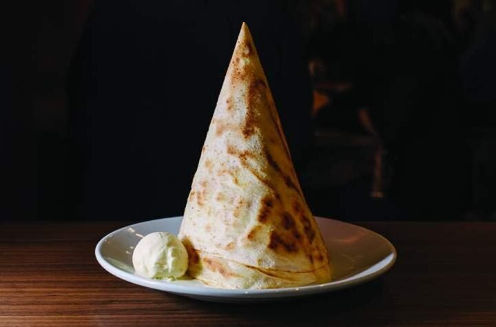 Foodholics, Hog Onto This Quirky And Delicious 'Roti Tissue' @ Mallacca!