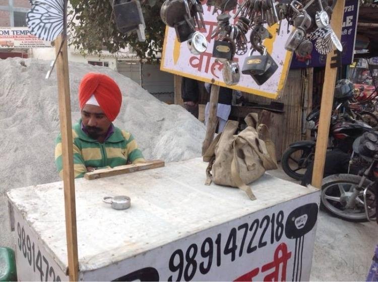 sardar ji chaabi wale sikanderpur gurgaon