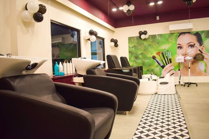 scissor beyond salon gurgaon