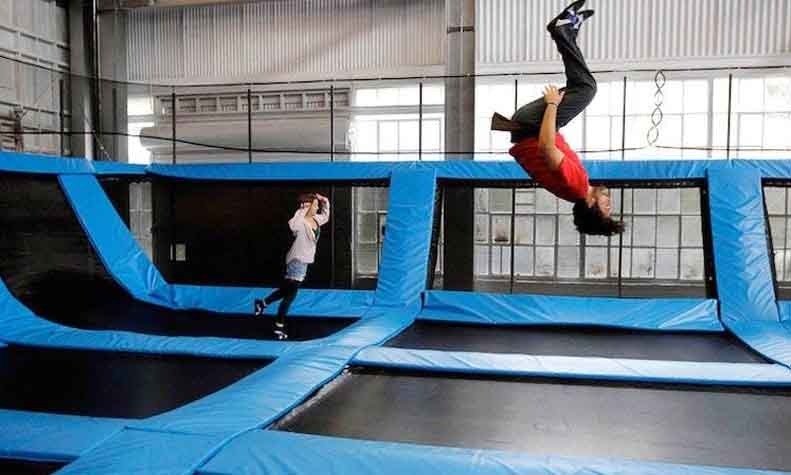 SkyJumper – India’s Largest Indoor Trampoline Park In Gurgaon
