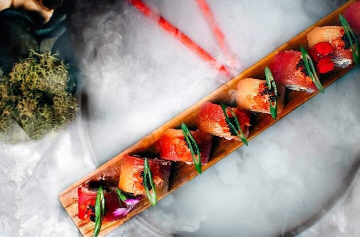 Dig Your Forks Into The Yummilicious Sushi Platters @ The Drunken Botanist!
