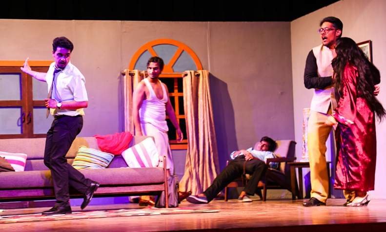 No Weekend Plans? Witness This Comedy Play "Sweet Suite" In Delhi