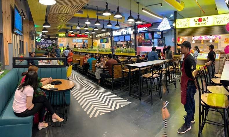 Meet The City’s First 24 Hours Food Court On Golf Course Road!