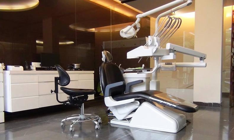the dental roots gurgaon