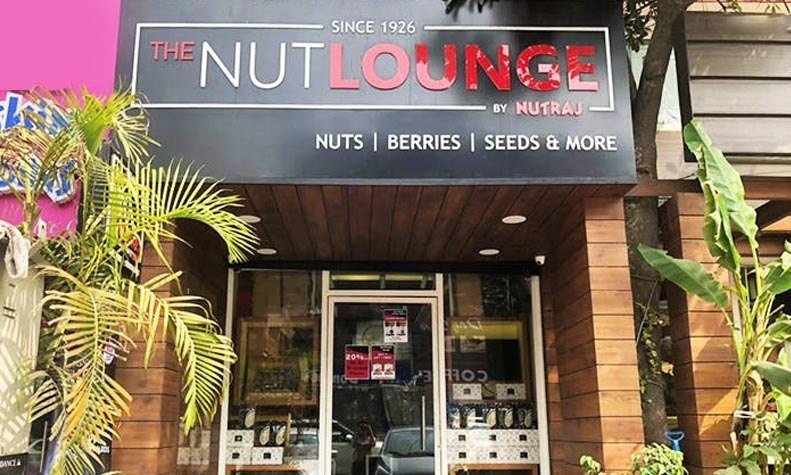 the nut lounge south point mall gurgaon