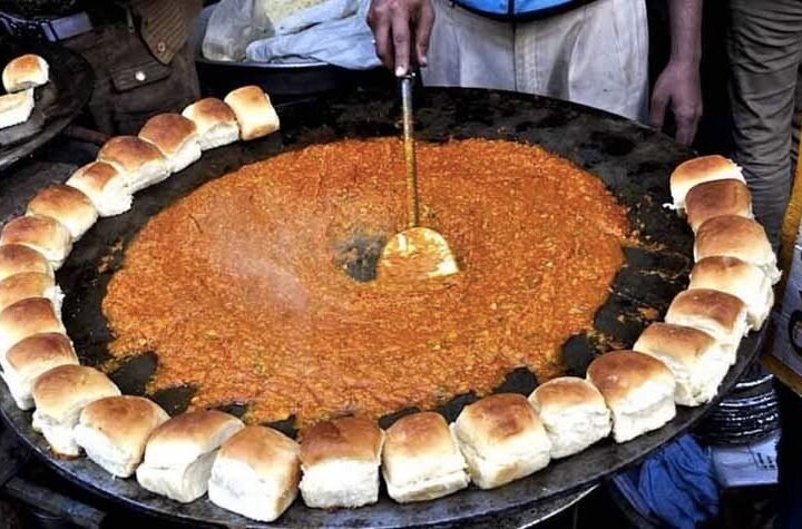 Top 10 Delicious Street Food Places in Gurgaon