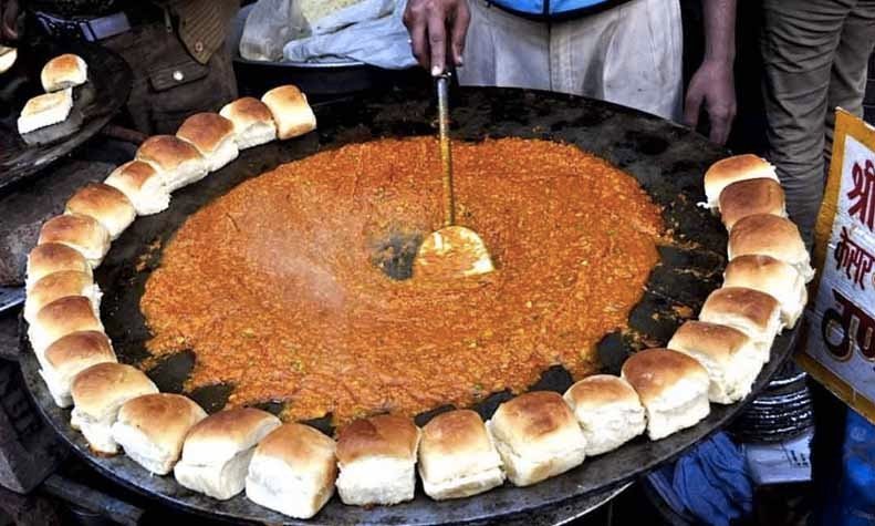 Top 10 Delicious Street Food Places in Gurgaon