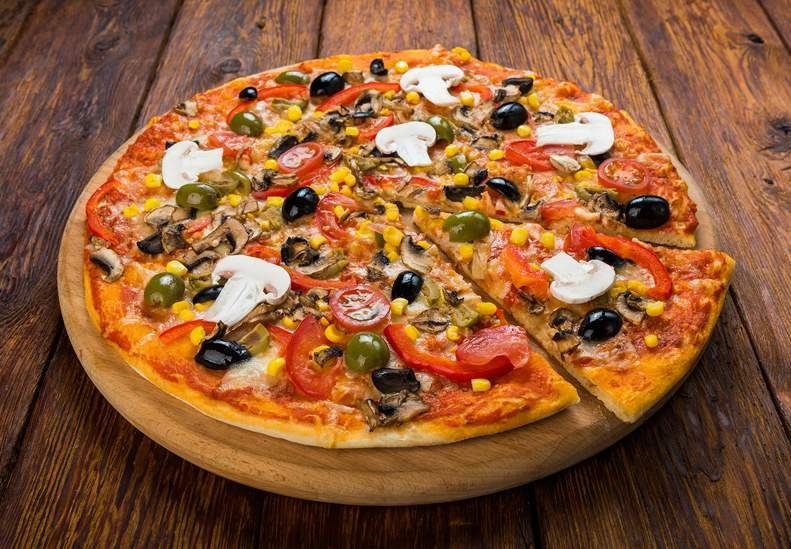 the orange twigs cafe gurgaon very-veggie-pizza-the-orange-twigs-cafe-gurgaon