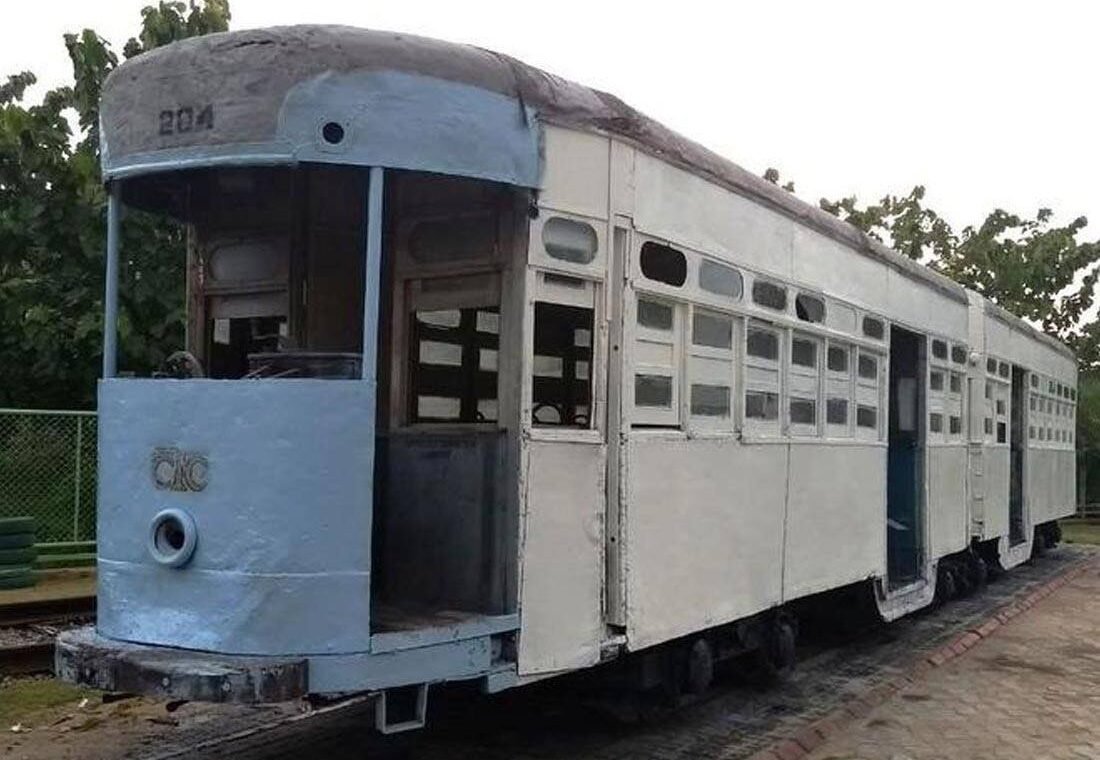 Calcutta's Vintage Tram from 1940's gets a new home in Gurgaon